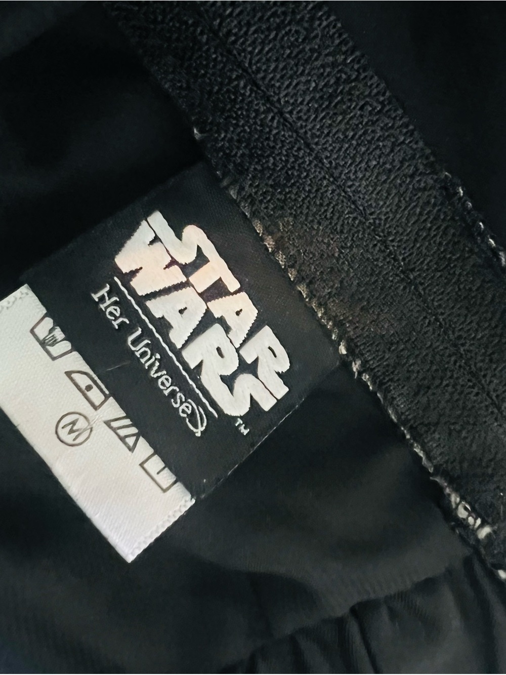 Star Wars Her Universe Black Skater Skirt with Cantina Band print - Picture 4 of 5